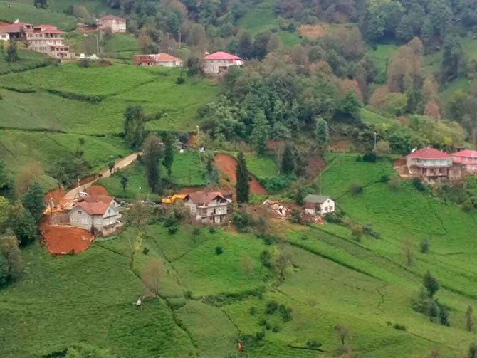 heyelanyeri1.jpg heyelanyeri1.jpg