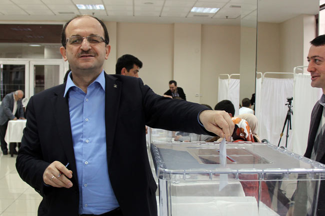 hikmetayar.20131117192013.jpg hikmetayar.20131117192013.jpg