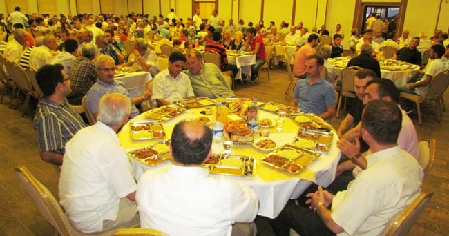 iftar1.jpg iftar1.jpg