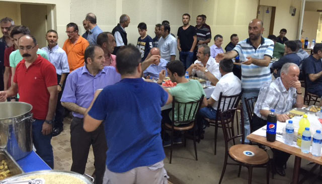 iftar11.jpg iftar11.jpg