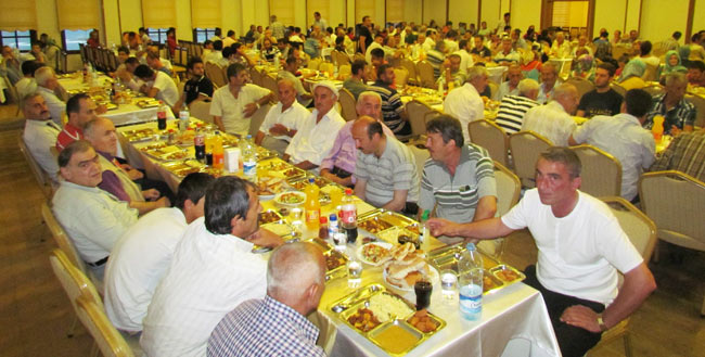 iftar2.jpg iftar2.jpg