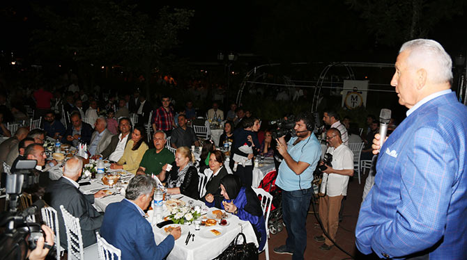 iftar3-001.jpg iftar3-001.jpg