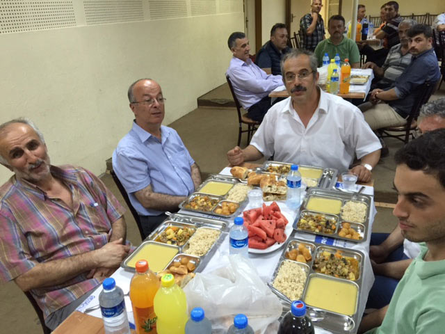 iftar4-002.jpg iftar4-002.jpg