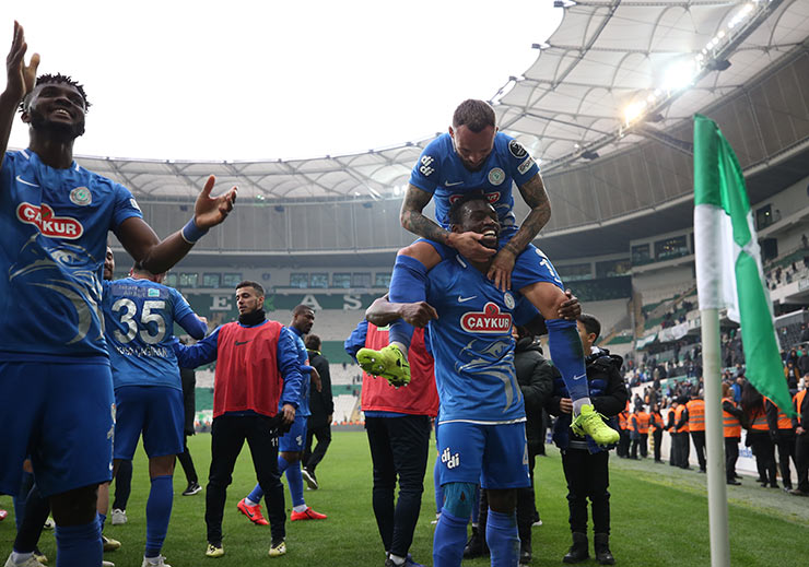 izespor02.jpg