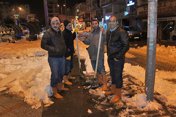 kar3-003.jpg kar3-003.jpg