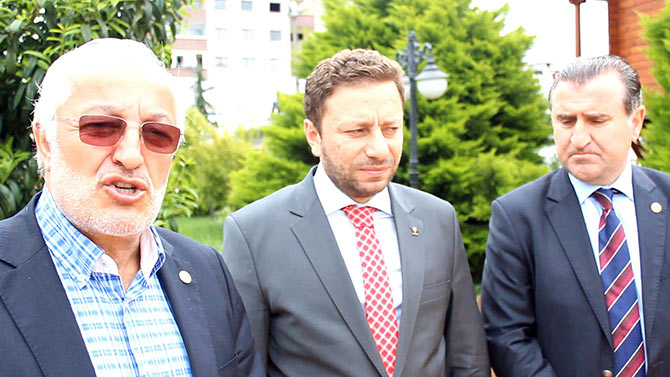 kayak2-001.jpg kayak2-001.jpg