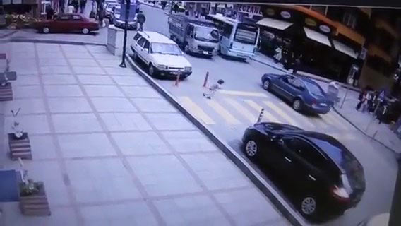 kaza-008.jpg kaza-008.jpg