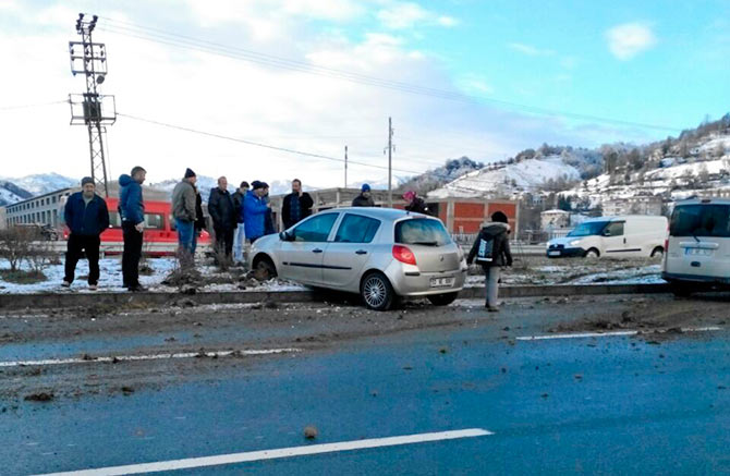 kaza003-003.jpg kaza003-003.jpg