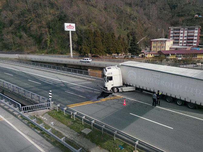 kaza01-012.jpg kaza01-012.jpg