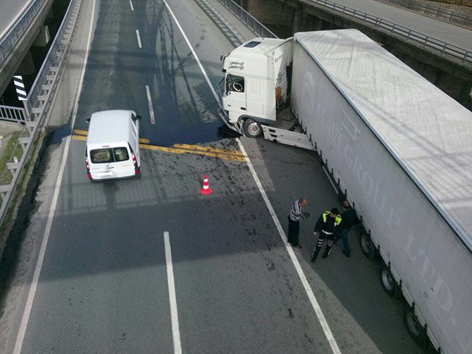 kaza04-006.jpg kaza04-006.jpg