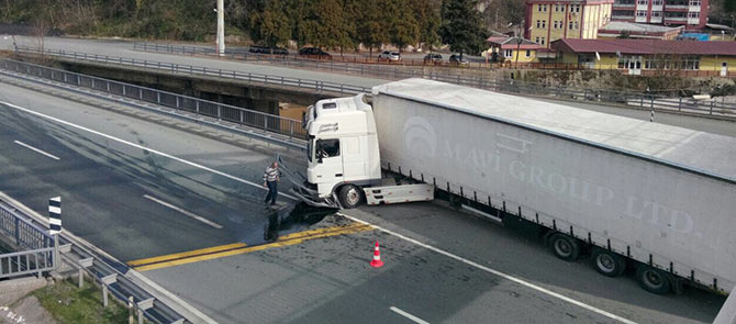 kaza07-002.jpg kaza07-002.jpg