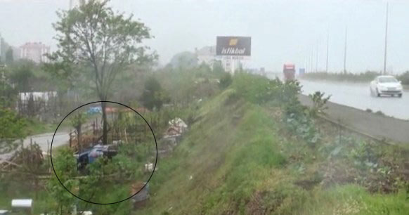 kaza1-032.jpg kaza1-032.jpg