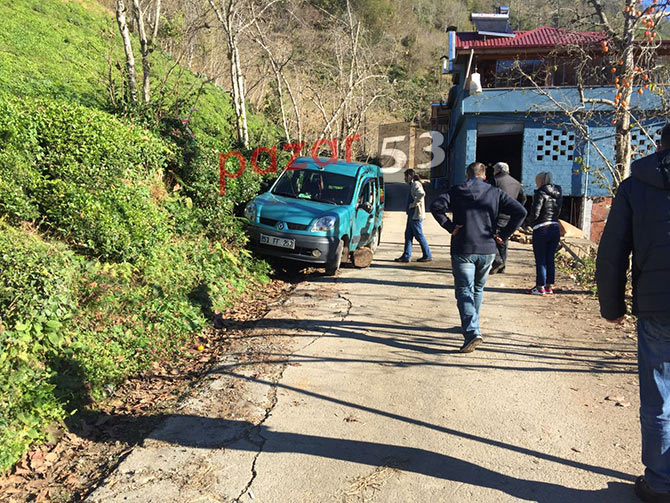 kaza1-058.jpg kaza1-058.jpg