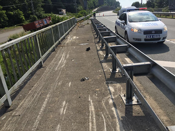 kaza3-027.jpg kaza3-027.jpg