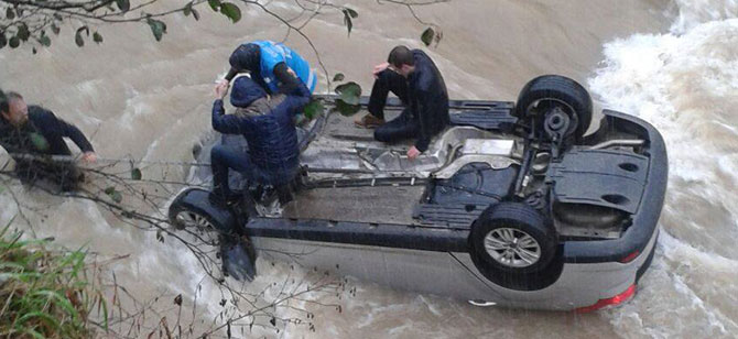 kazaa-001.jpg kazaa-001.jpg