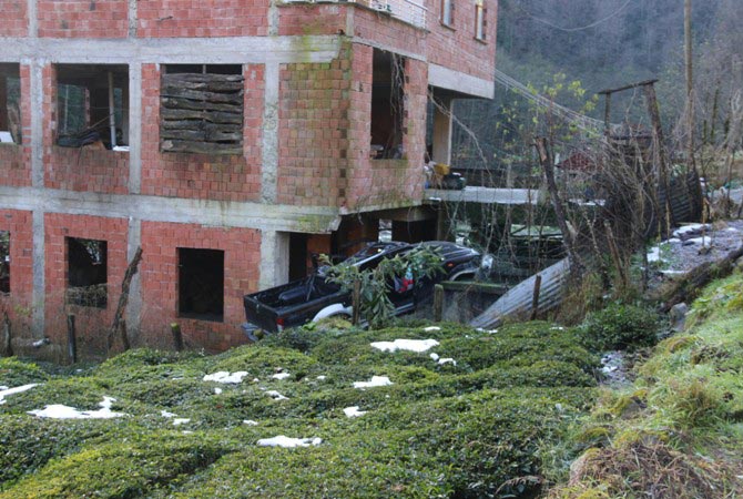 kazaa-002.jpg kazaa-002.jpg