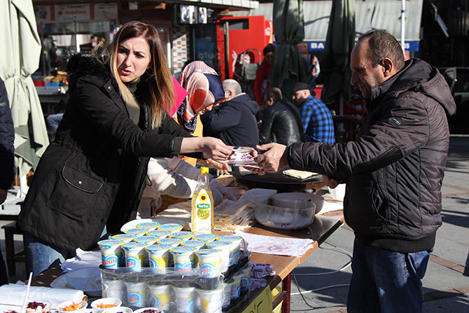 kermes1-001.jpg kermes1-001.jpg