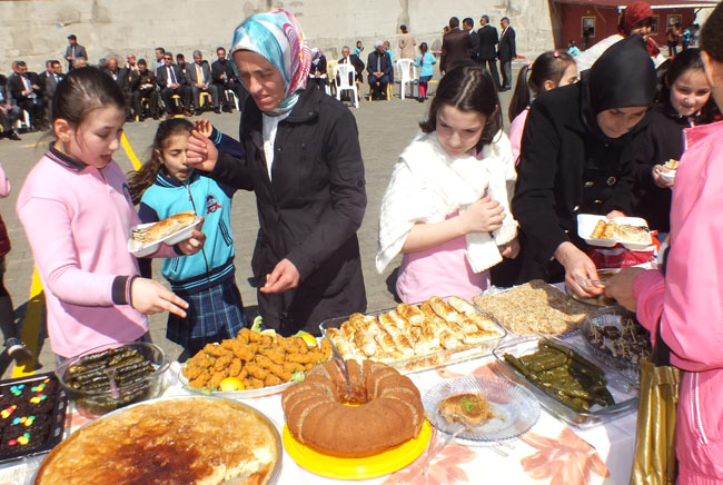 kermes8.jpg kermes8.jpg