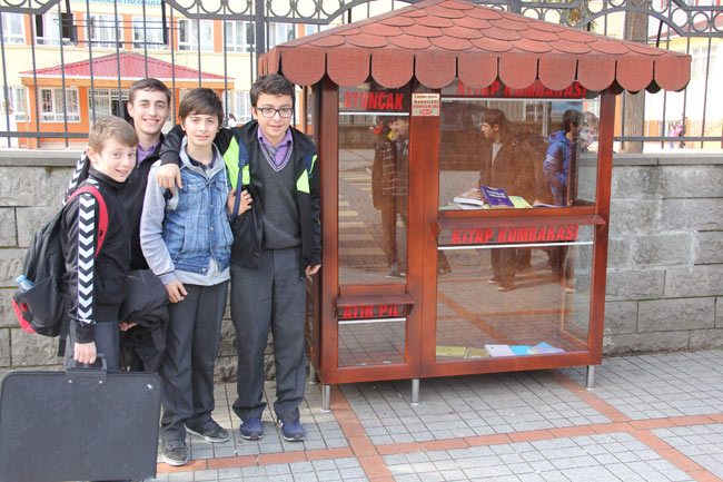 kitapkumbarasi1.jpg kitapkumbarasi1.jpg