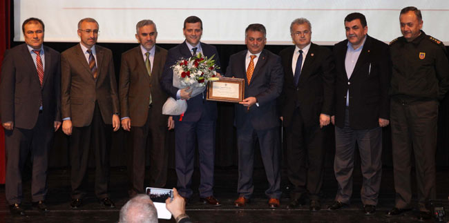 konf3.20141226221827.jpg konf3.20141226221827.jpg