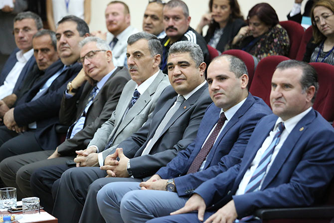 kongre01.jpg kongre01.jpg