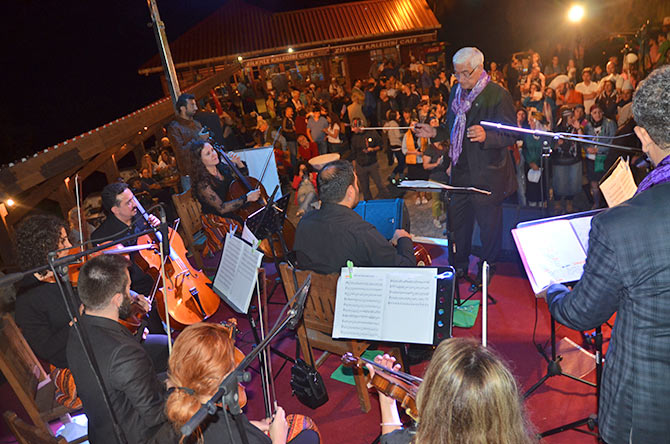 konser5-001.jpg konser5-001.jpg