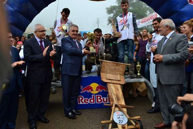 lazboard4.jpg lazboard4.jpg