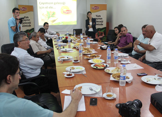 lipton2.jpg lipton2.jpg