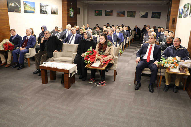 mad2-002.jpg mad2-002.jpg