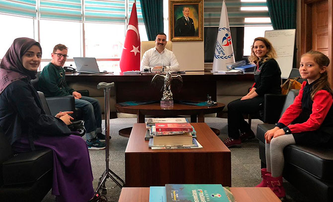 madalyaa.jpg madalyaa.jpg