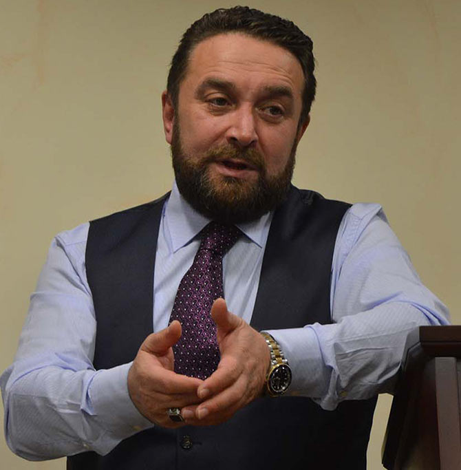 mehmeterdogan-001.jpg mehmeterdogan-001.jpg