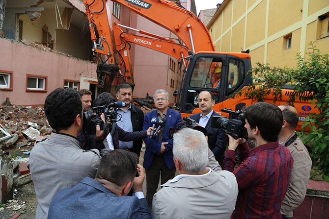 meydan1-002.jpg meydan1-002.jpg