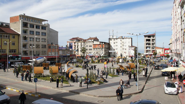 meydan1.jpg meydan1.jpg