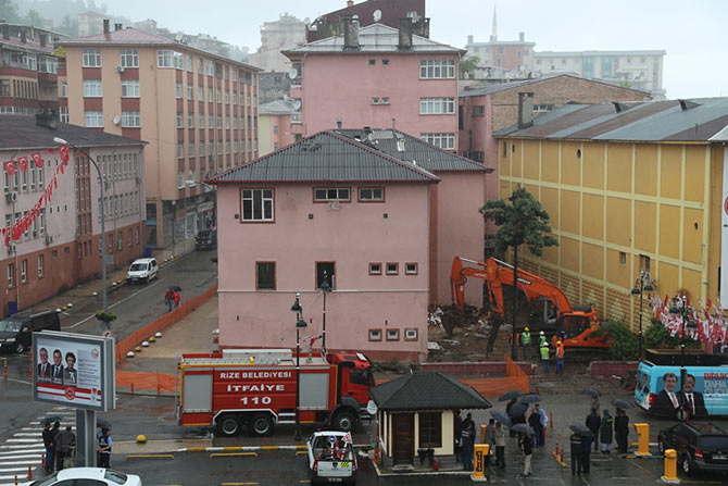 meydan2-002.jpg meydan2-002.jpg