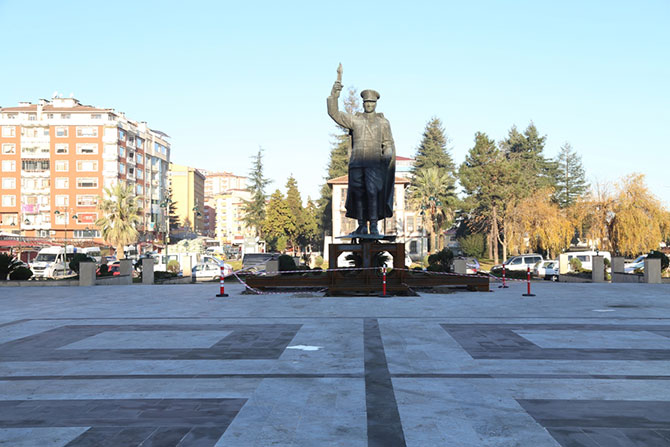 meydan3-005.jpg meydan3-005.jpg