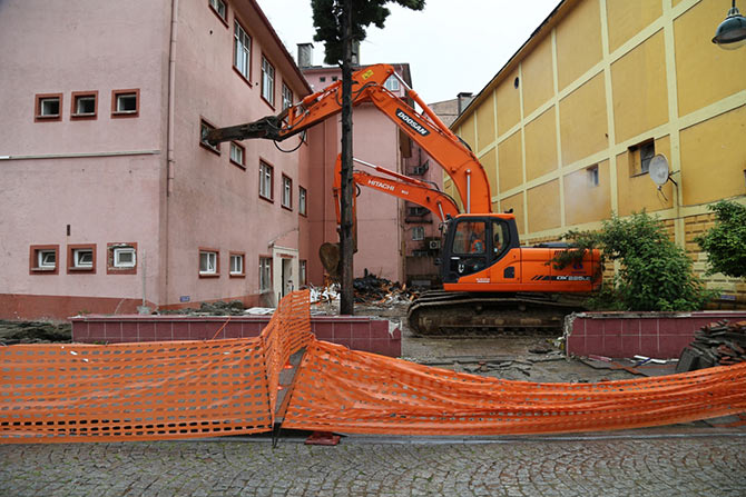 meydan4-001.jpg meydan4-001.jpg