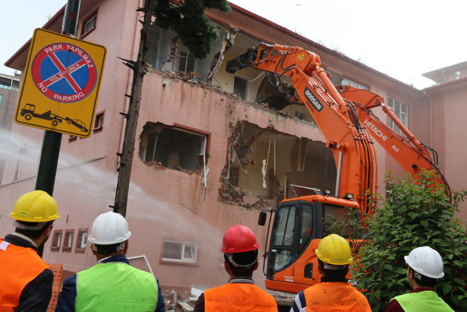 meydan7.jpg meydan7.jpg