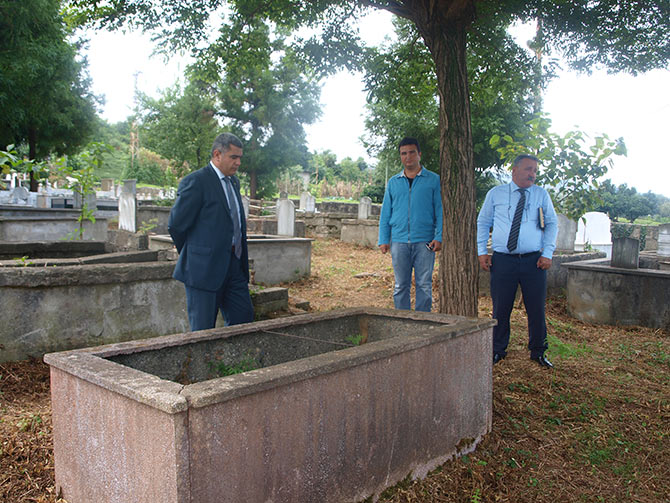 mezar1-001.jpg mezar1-001.jpg