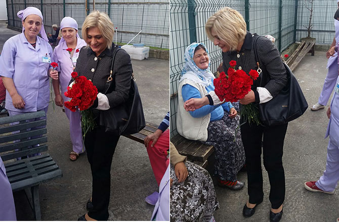 mhp4-007.jpg mhp4-007.jpg