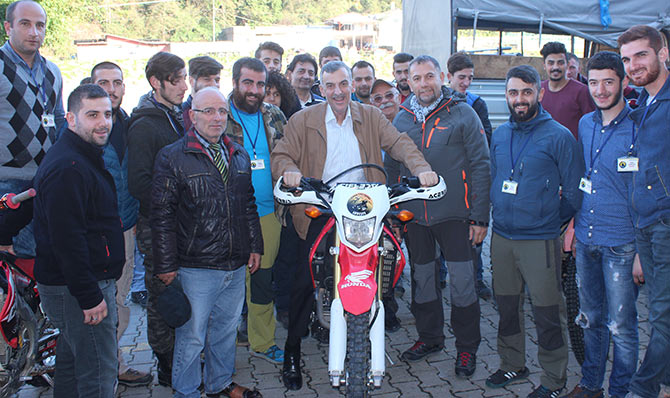 motor1-001.jpg motor1-001.jpg