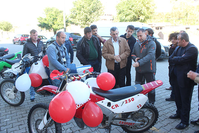 motor4-001.jpg motor4-001.jpg