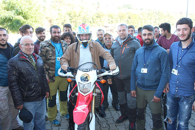 motor5-001.jpg motor5-001.jpg