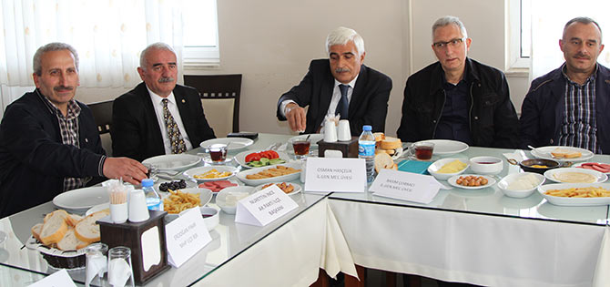 myo8-001.jpg myo8-001.jpg