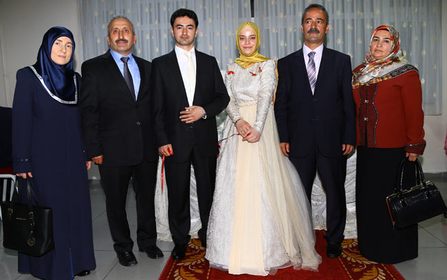 nisan04.jpg nisan04.jpg