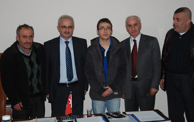 nurullah1.jpg nurullah1.jpg