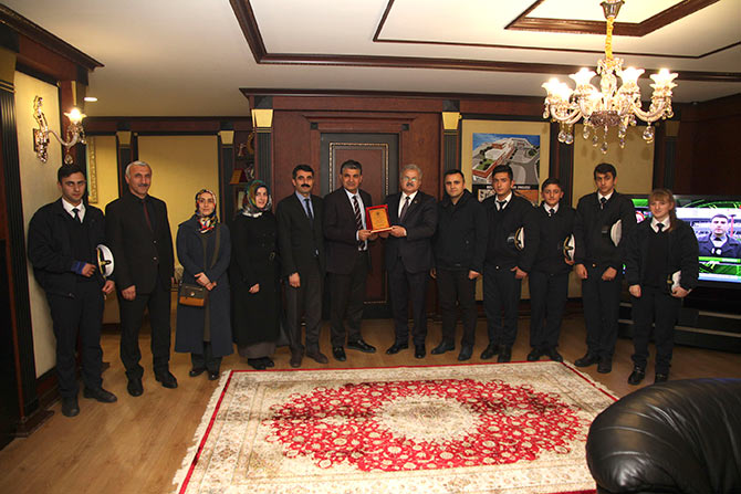 ogr1-001.jpg ogr1-001.jpg