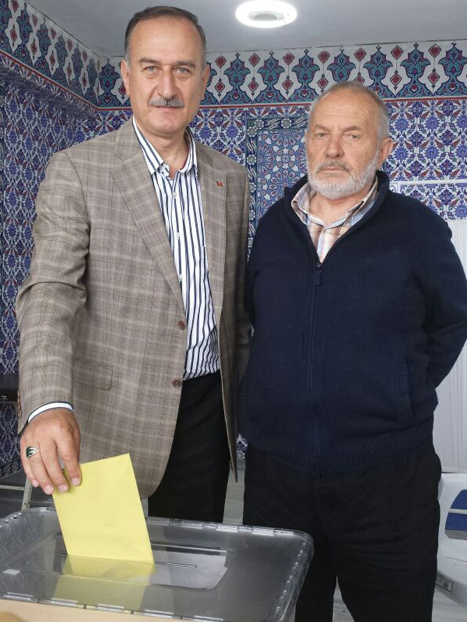 okten2-002.jpg okten2-002.jpg