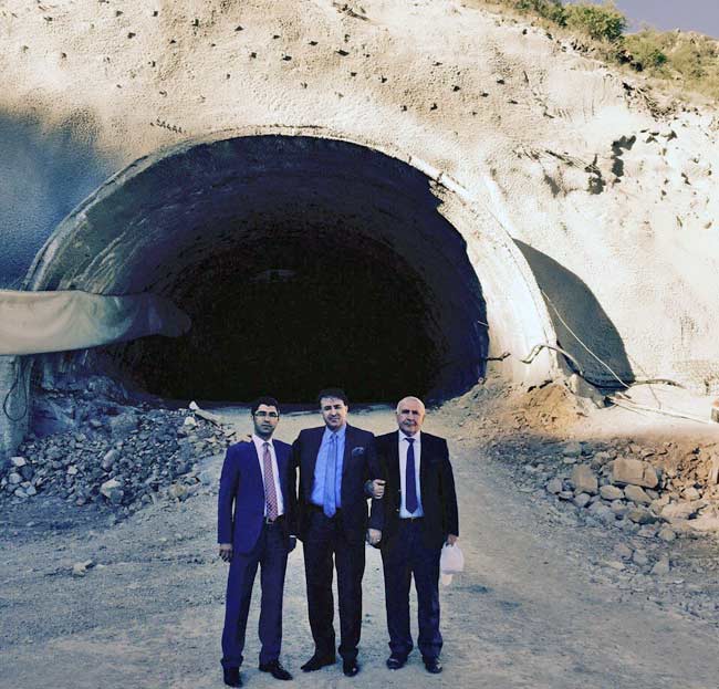 ovit1-001.jpg ovit1-001.jpg