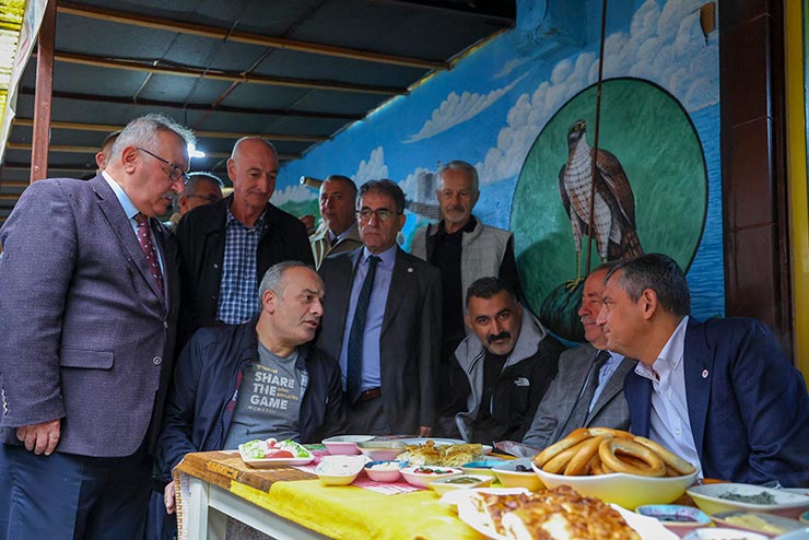 ozgur3.jpg