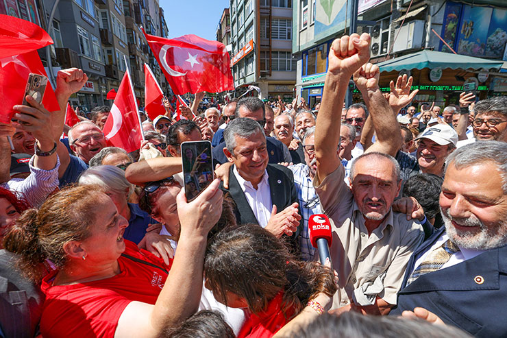 ozgurozel1-001.jpg